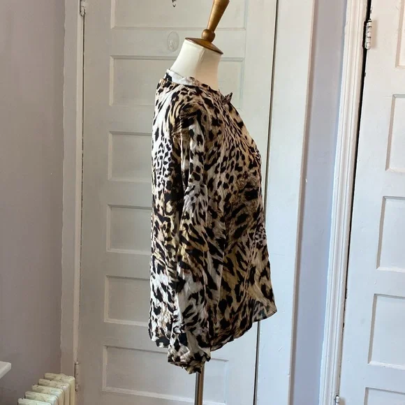 NWT Banana Republic Leopard Print Popover Blouse, Size M - Picture 12 of 14